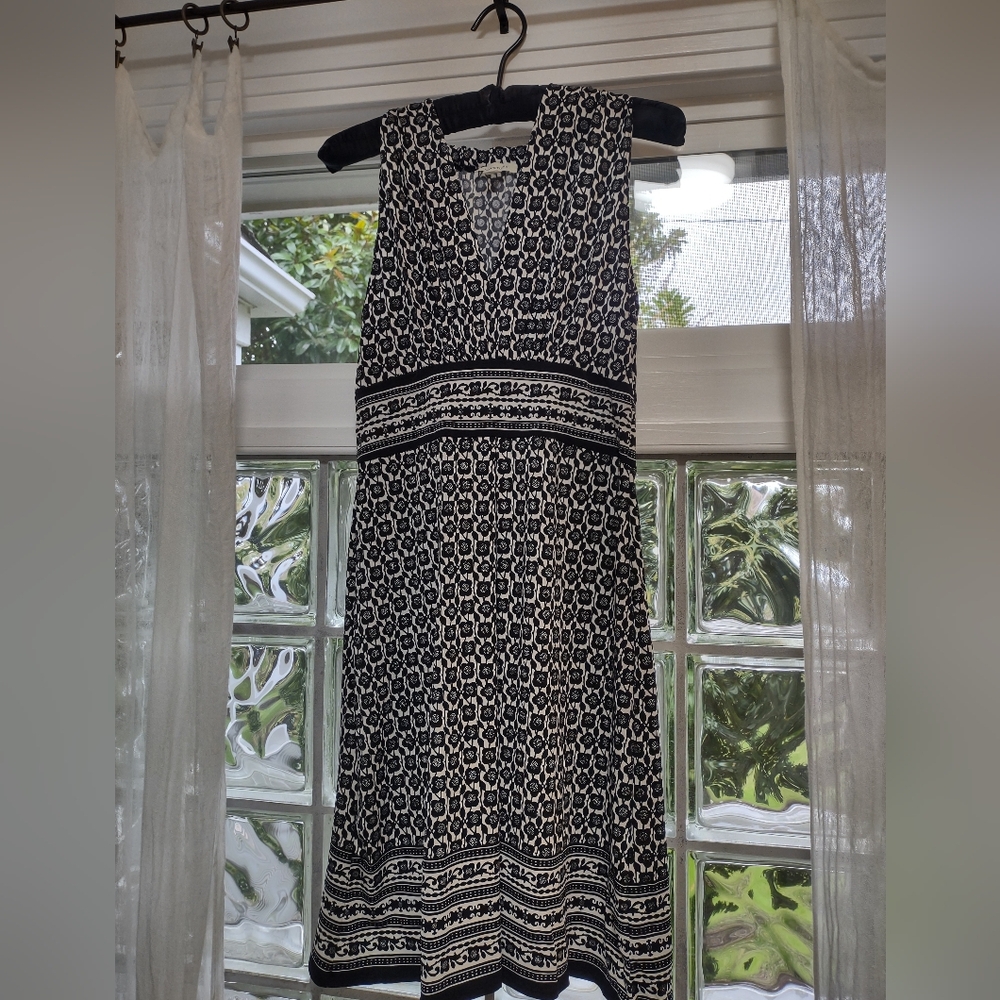 Max Studio Black and Cream Geometric Midi Dress